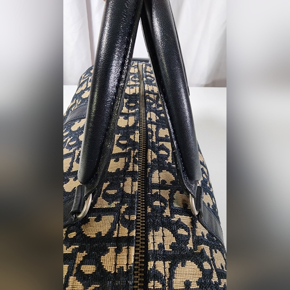 Christian Dior Boston Trotter. Small spots ext. Int dryness NO peeling or sticky - Picture 7 of 15